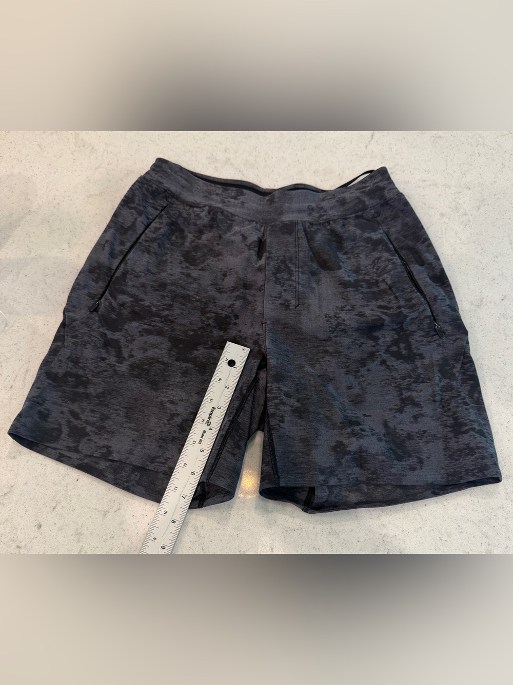 Men’s black Lululemon shorts